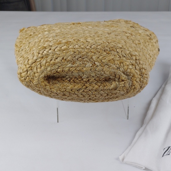 Zara Straw Tote Handbag. - Picture 4 of 13